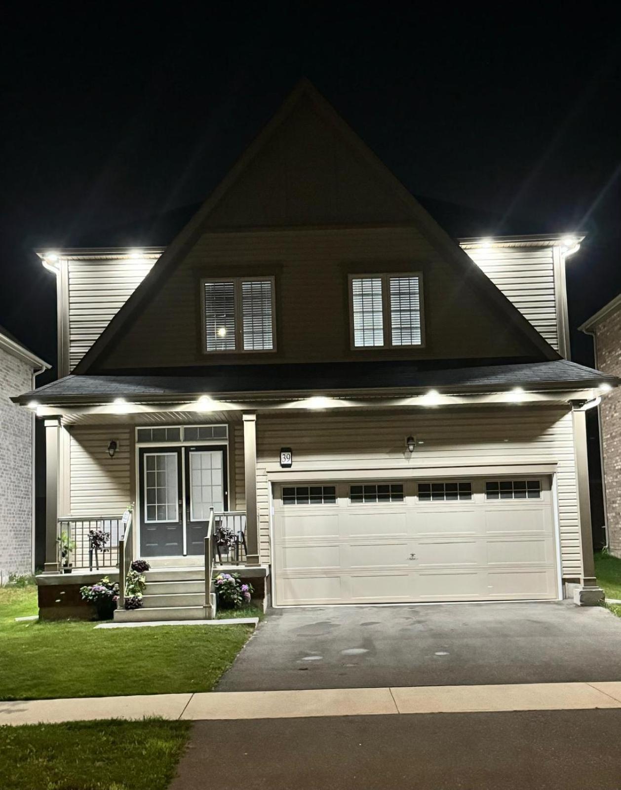 Top Of The Chain Home Palace- Ca Thorold ภายนอก รูปภาพ